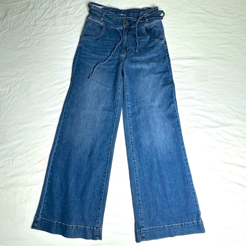 Shyanne Medium Wash Wide Leg High Waisted Blue Jeans Womens Size 33 Denim Belt